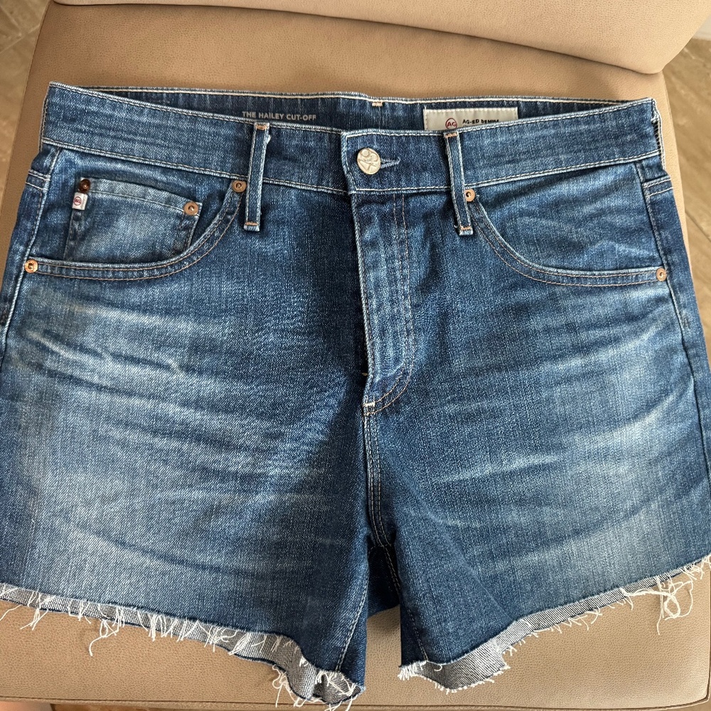 AG Denim-Hailey Cut-Off Short-(ex-boyfriend short)-size 29-NWOT